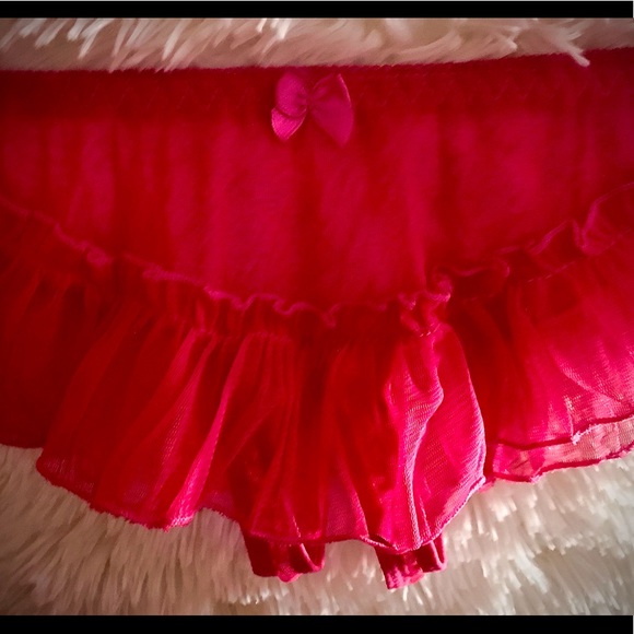 Crotchless Panty One size fits most bright pink Rose - Picture 1 of 4